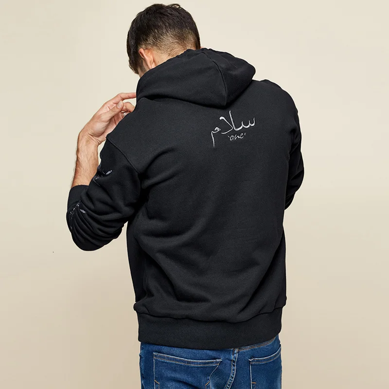 Мужская толстовка с капюшоном KUEGOU черная вышивкой в стиле хип-хоп осень 2020 |