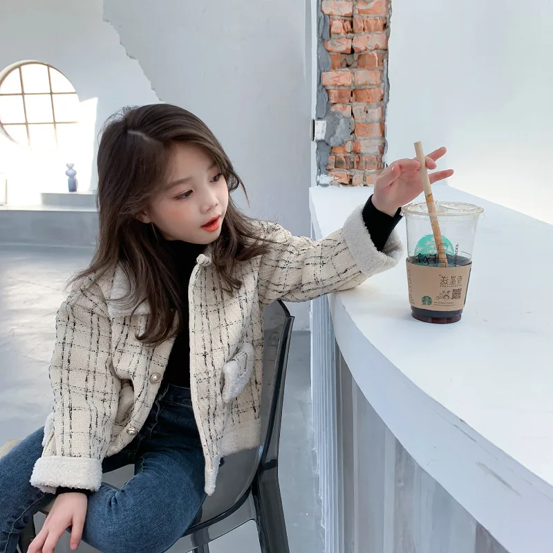 

DFXD костюм принцессы для маленьких девочек с длинным рукавом клетчатая флисовая Толстая куртка модная зимняя пуговица с жемчугом пальто из ...