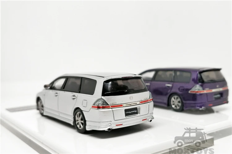 Автомобиль стойки охотников 1:64 Honda Odyssey MVP фиолетовый/Серебряный LHD модель
