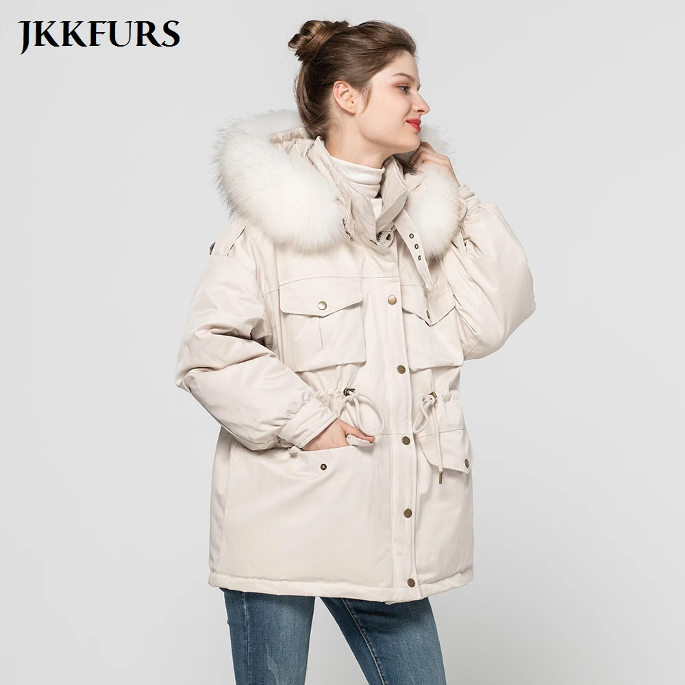 2019 зимнее пуховое пальто женское белое с воротником из натурального меха енота