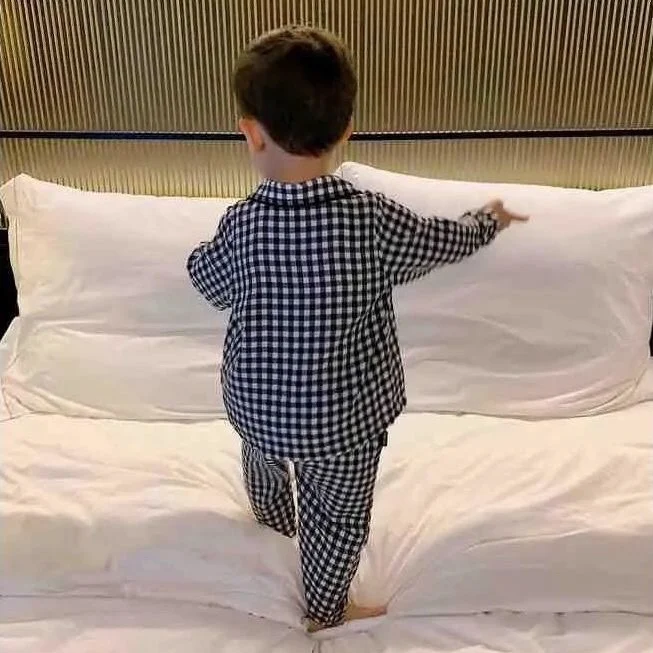 Клетчатая Пижама для маленьких девочек и мальчиков комплект одежды хлопковое