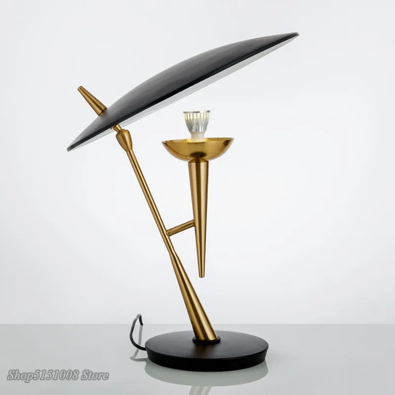 Современная светодиодный ческая настольная светодиодная лампа Роскошный