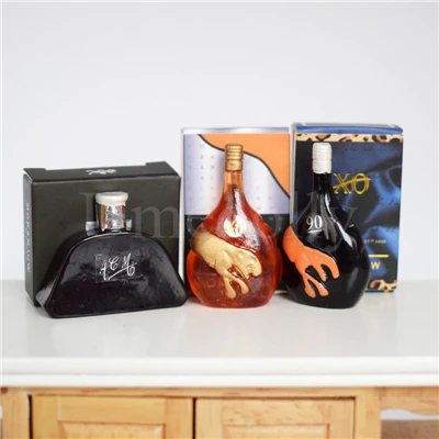 wine bottle with box Классический 1/12 кукольный домик миниатюрные бутылки для виски вина ролевые игры Дом Кухня Еда для куклы напиток аксессуары - Цвет: wine bottle with box