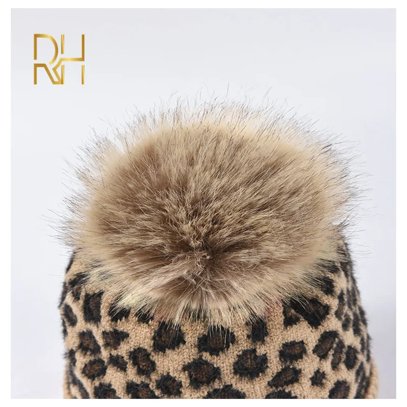 Женские шерстяные шапки с принтом Модные леопардовые вязаные помпоном из