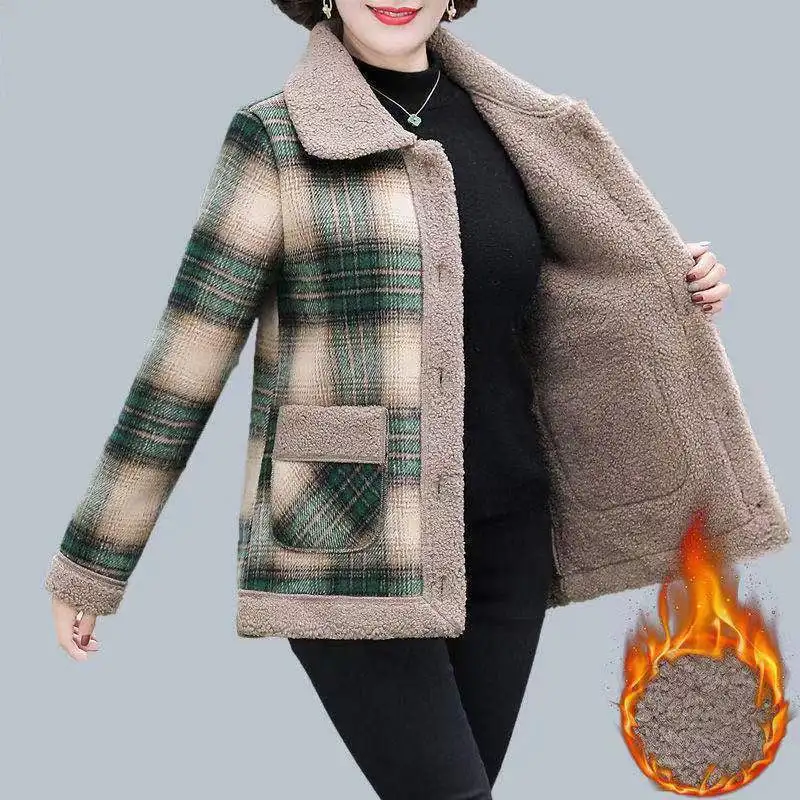 Women's Winter New Plus Velvet Thickening Loose Temperament Mother Sheep Lamb Jacket