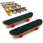 Мини-скейтборд для пальцев оптом, 1 шт., пластиковый скейтборд для пальцев, самокат, отдача, оригинальный мини-скейтборд для мальчиков, игрушка для скейтборда