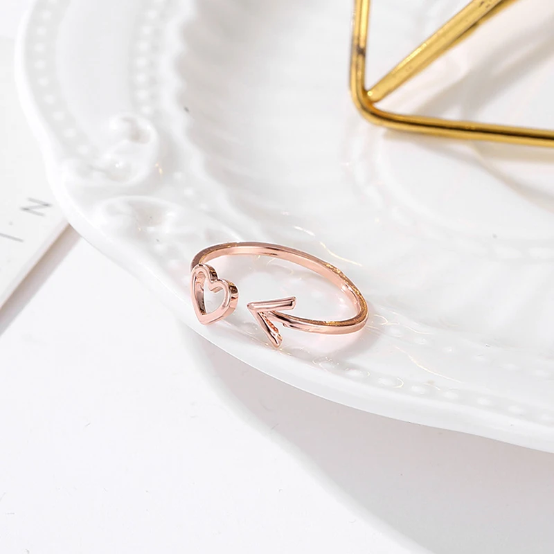 

2021 New Hollow Out Heart Shape Resizable Open Adjustable Rings Fashion Women Girl Cute Simple Metal Love Crystal Ring Jewelry