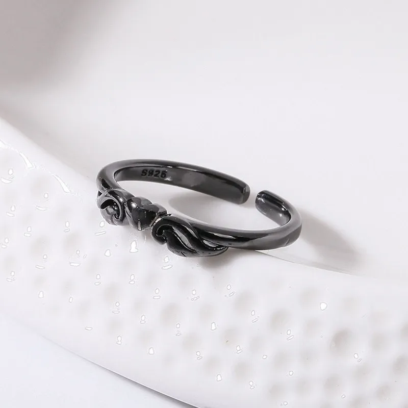 Женское кольцо с подвеской в виде крыла черное серебряным покрытием|Кольца для