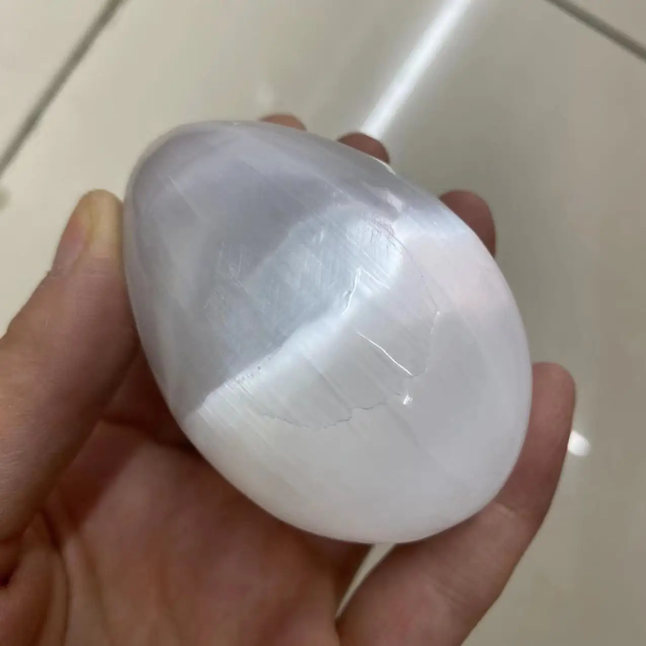 

Натуральное кристаллическое кварцевое энергетическое яйцо селенит, восстанавливающее украшение для комнаты, подарок 6 см