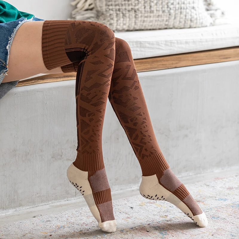 Keep Thermal Cotton Yoga Socks Women Trainee Wear Over-knee Long Bottom Anti-slip Dot fit Pilates Exercise Stockings | Спорт и