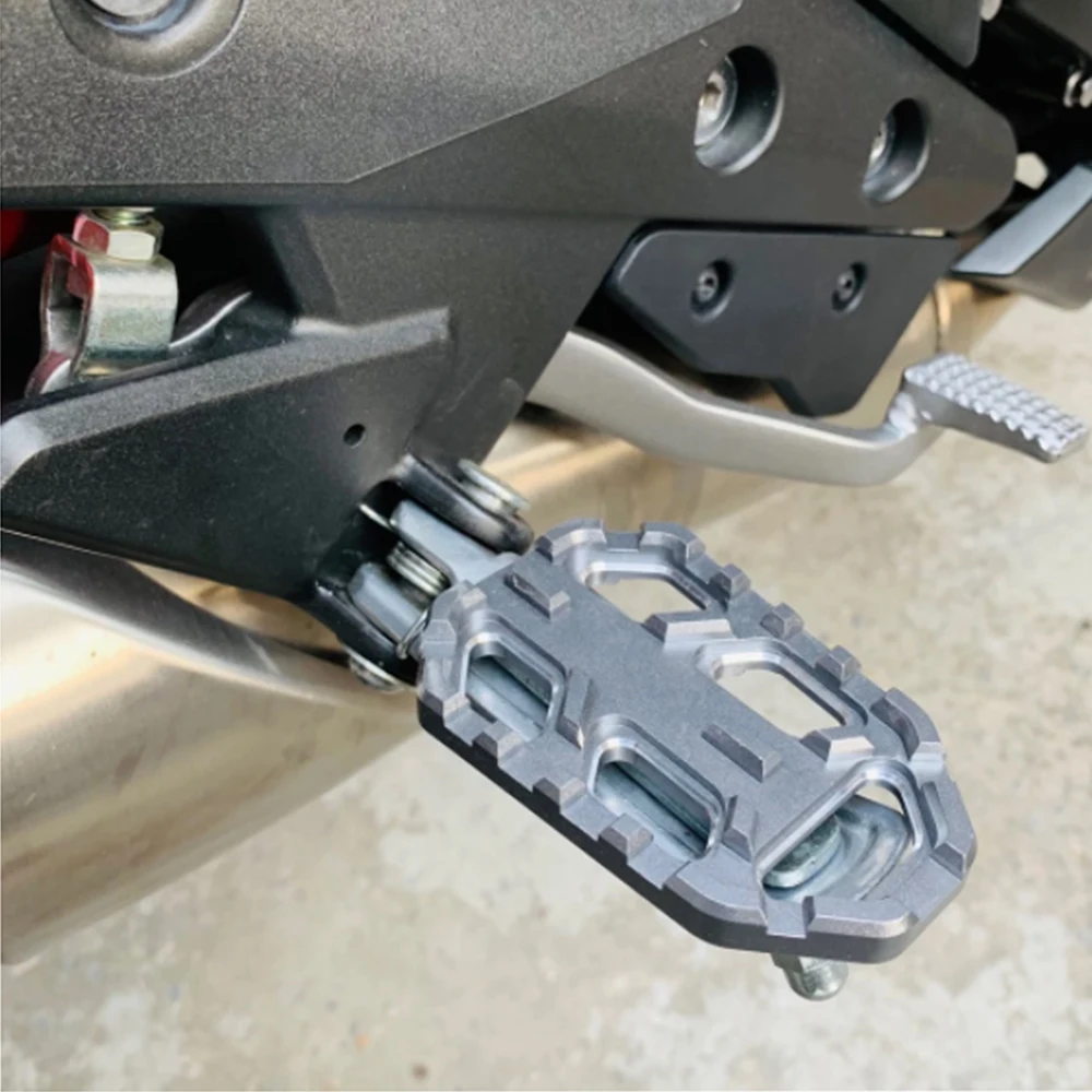 

Motorcycle Wide Footrest Pedals CNC Aluminum Alloy For Kawasaki z750 z750s Z 750 S Z900RS 2017-2020 Z1000SX Z900 Z1000 Green