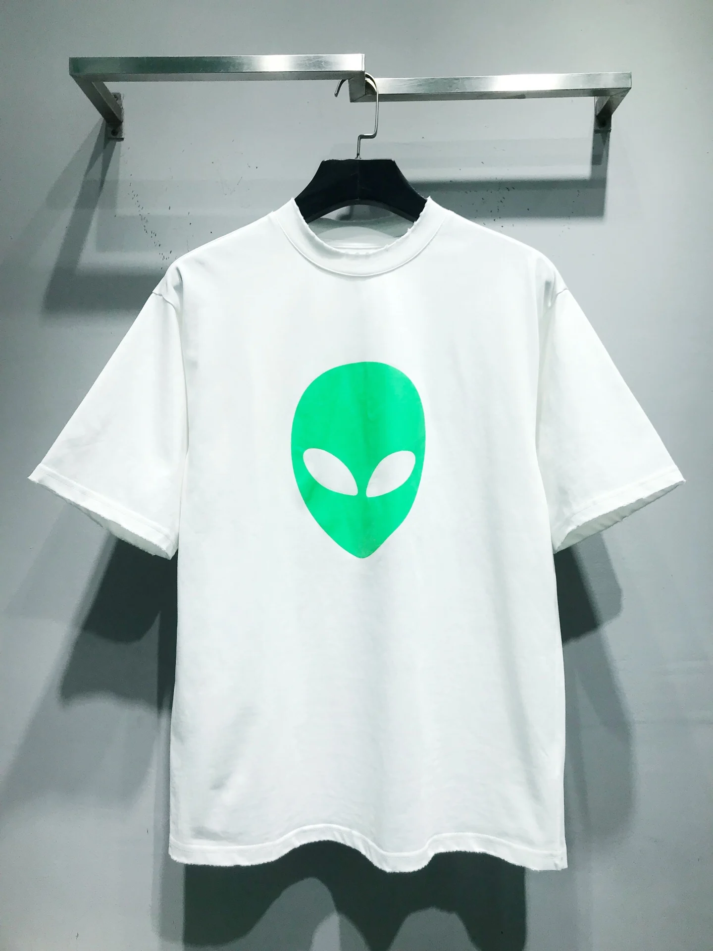 

2021Paris Classic Logo design Tee Men Women Casual Kith T-shirts Inside Tag High Quality Tops Black/White fashion T-shirt B12