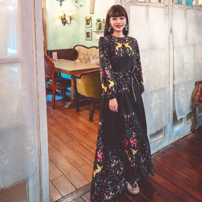 

Make small hubble-bubble sleeve design printing charge posed long skirt waist temperament wind court dress evening dress