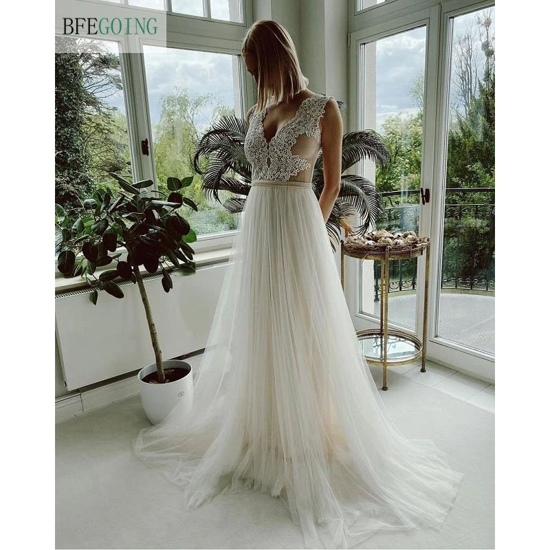

Ivory Lace Tulle V-Neck Sleeveless Floor-Length A-Line Wedding Dresses Chapel Train Bridal Gowns Custom Made