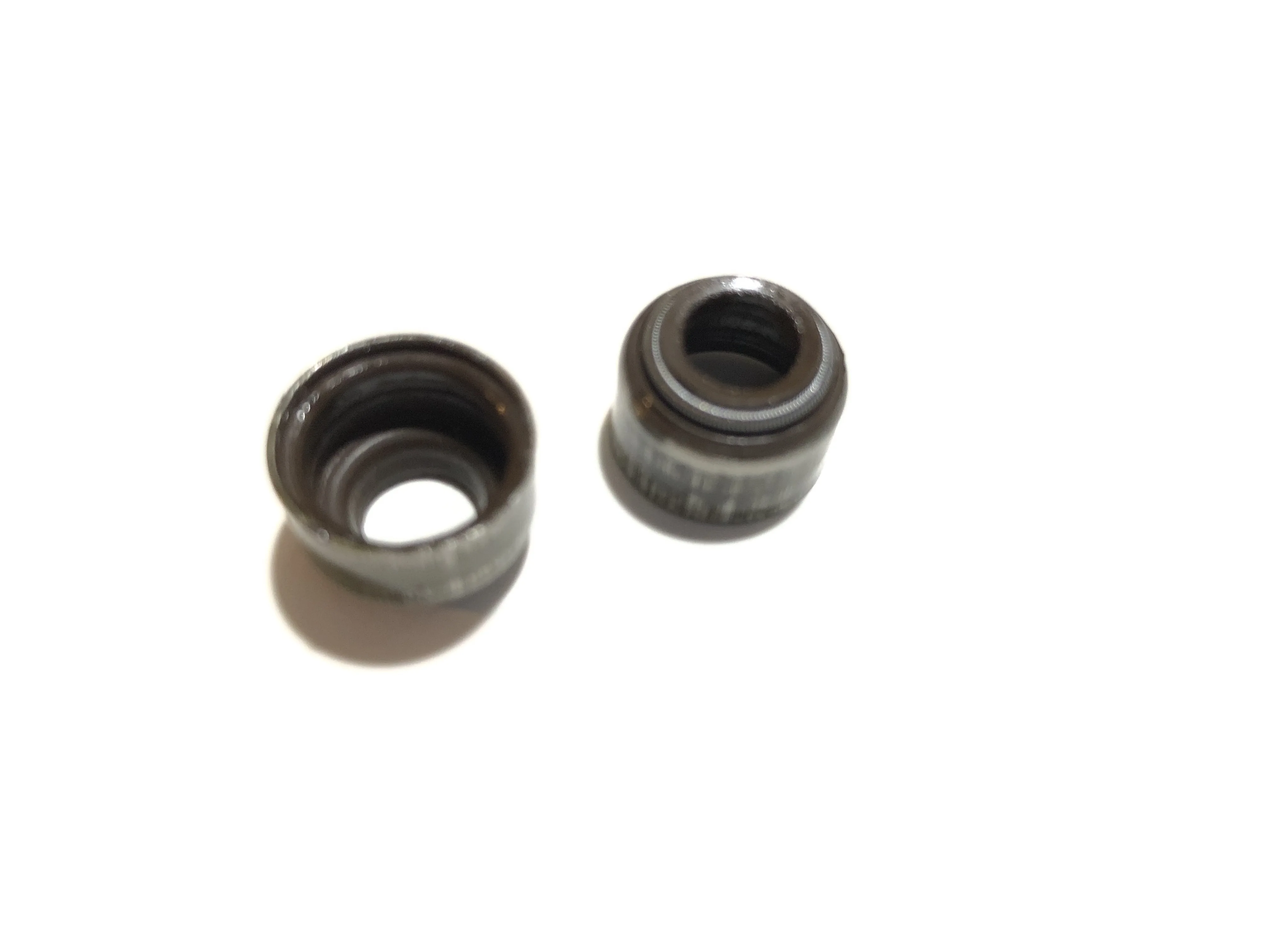 Уплотнение стержень клапана 1J7-12119-01-00 подходит для мотоцикла YAMAHA XJ650 XJ750 XJ700 2 шт. |