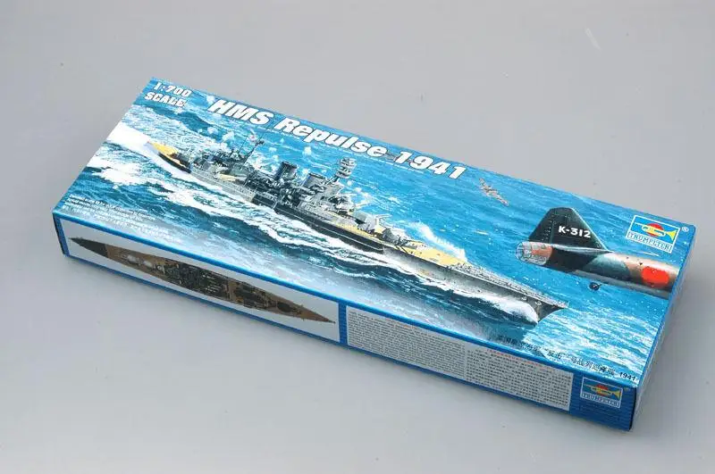 

Trumpeter 05763 1/700 HMS Repulse 1941 plastic model kit