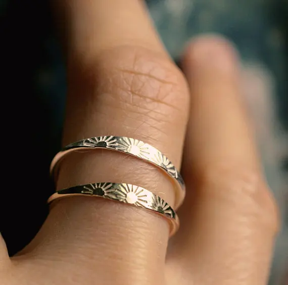 Изящное кольцо с солнцем винтажное обручальное золотого цвета обручальные