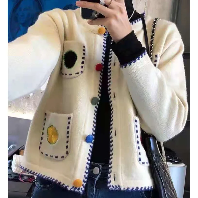 

New Autumn Winter Women Knitted Cardigan O-Neck Multi-Pockets Chic Button Loose Thick Casual Versatile Sweater Coat High Quality