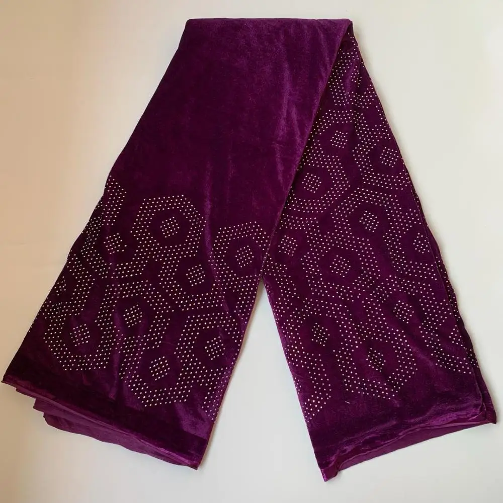 

Nigerian Velvet Lace 2020 High Quality Soft Velvet Lace Fabric With Stones Fashion Design French Lace For Wedding Party
