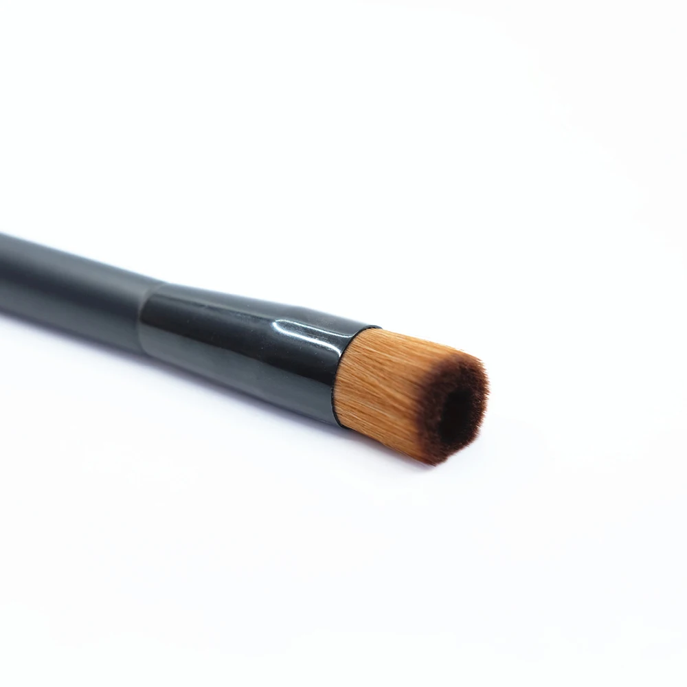 Черная вогнутая кисть для жидкой основы профессиональная лица BB Cream Blusher