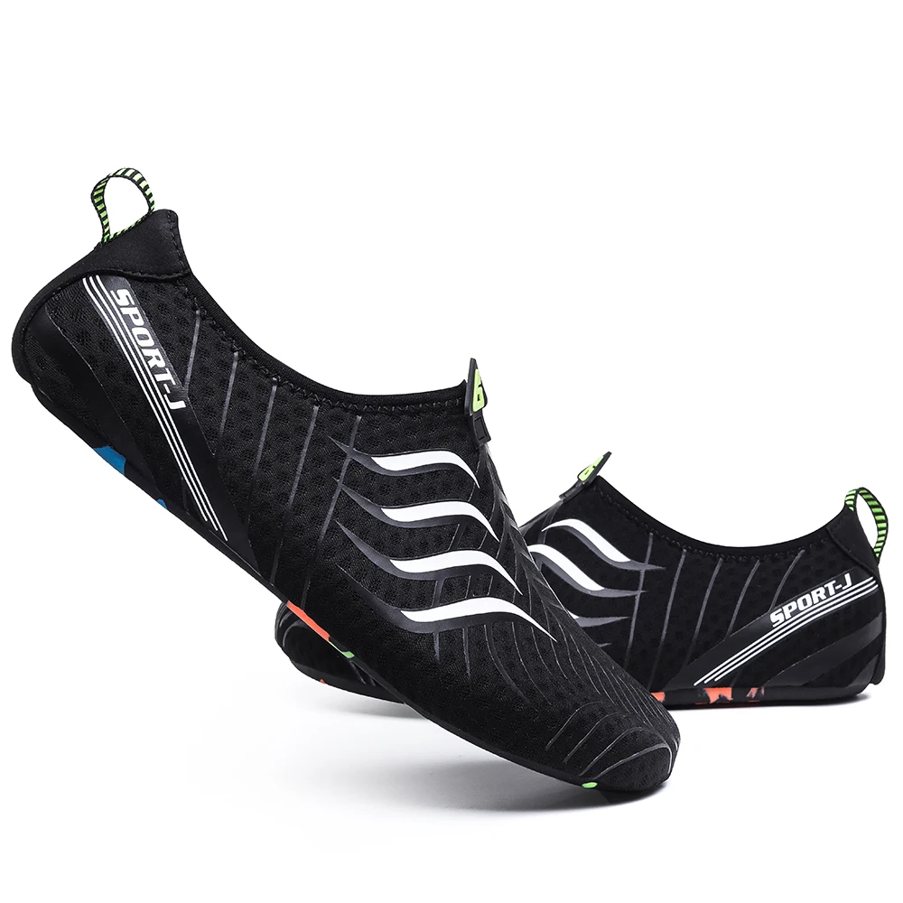 

Size 36-48 Unisex Light Slip On Swimming Shoes Quick-Drying Outdoor Upstream Seaside Sport Aqua Shoes Sneakers Zapatos De Mujer