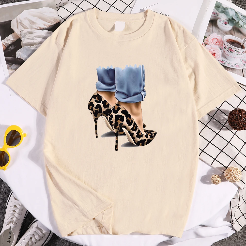 Модная мужская футболка с леопардовым принтом на высоком каблуке уличная