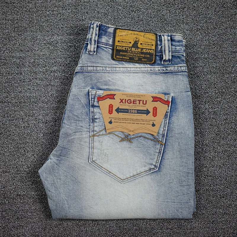 

Korean Style Fashion Summer Jeans Men Retro Light Blue Bead Skulls Designer Short Ripped Printed Jeans Hip Hop Denim Shorts Men