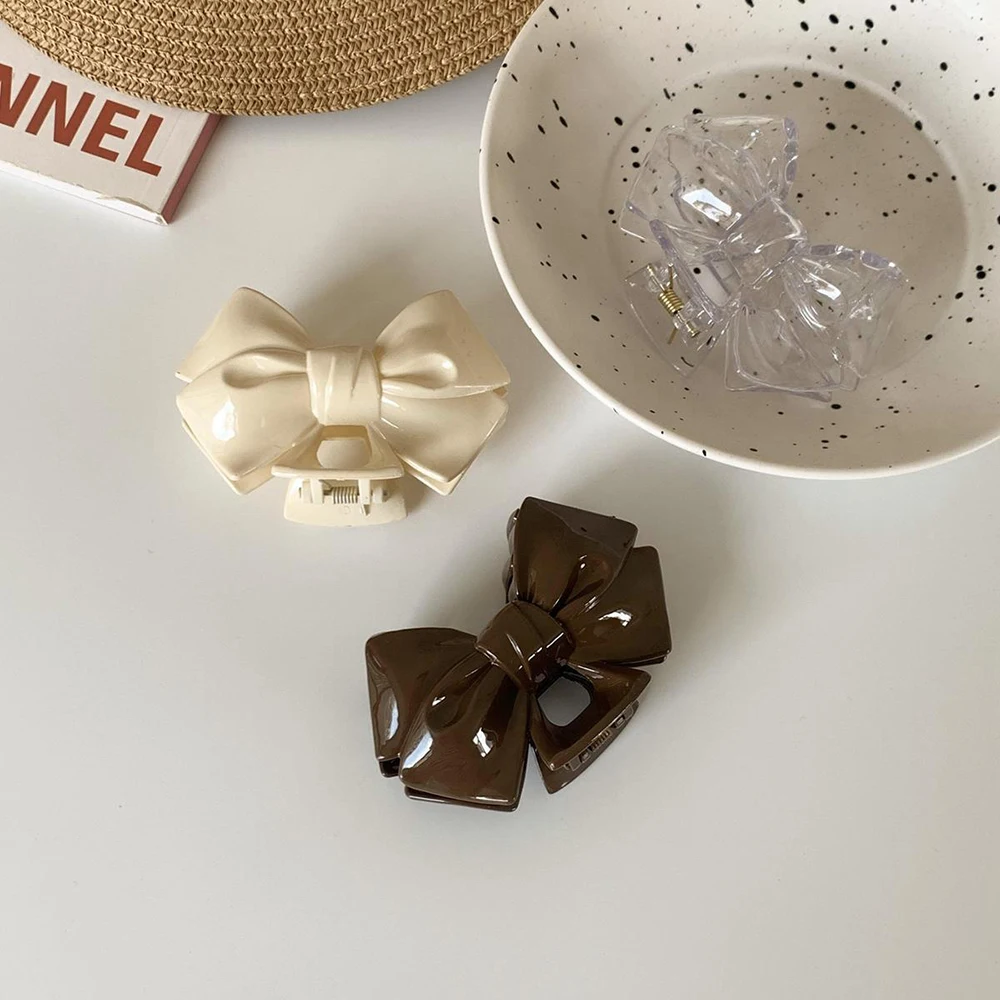 

Аксессуар для волос в стиле ретро с бантом