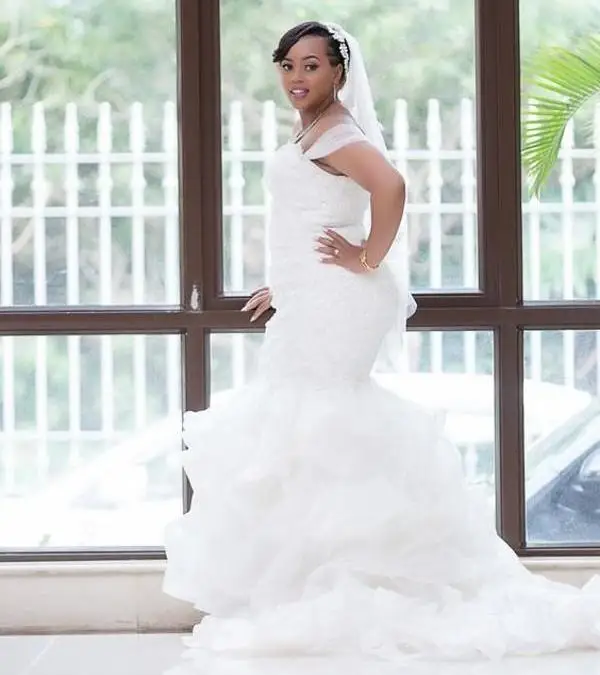 

Custom Made Off Shouler Plus Size African Mermaid Wedding Dresses Lace Ruched Tiered Tulle Sweep Train Bridal Gowns