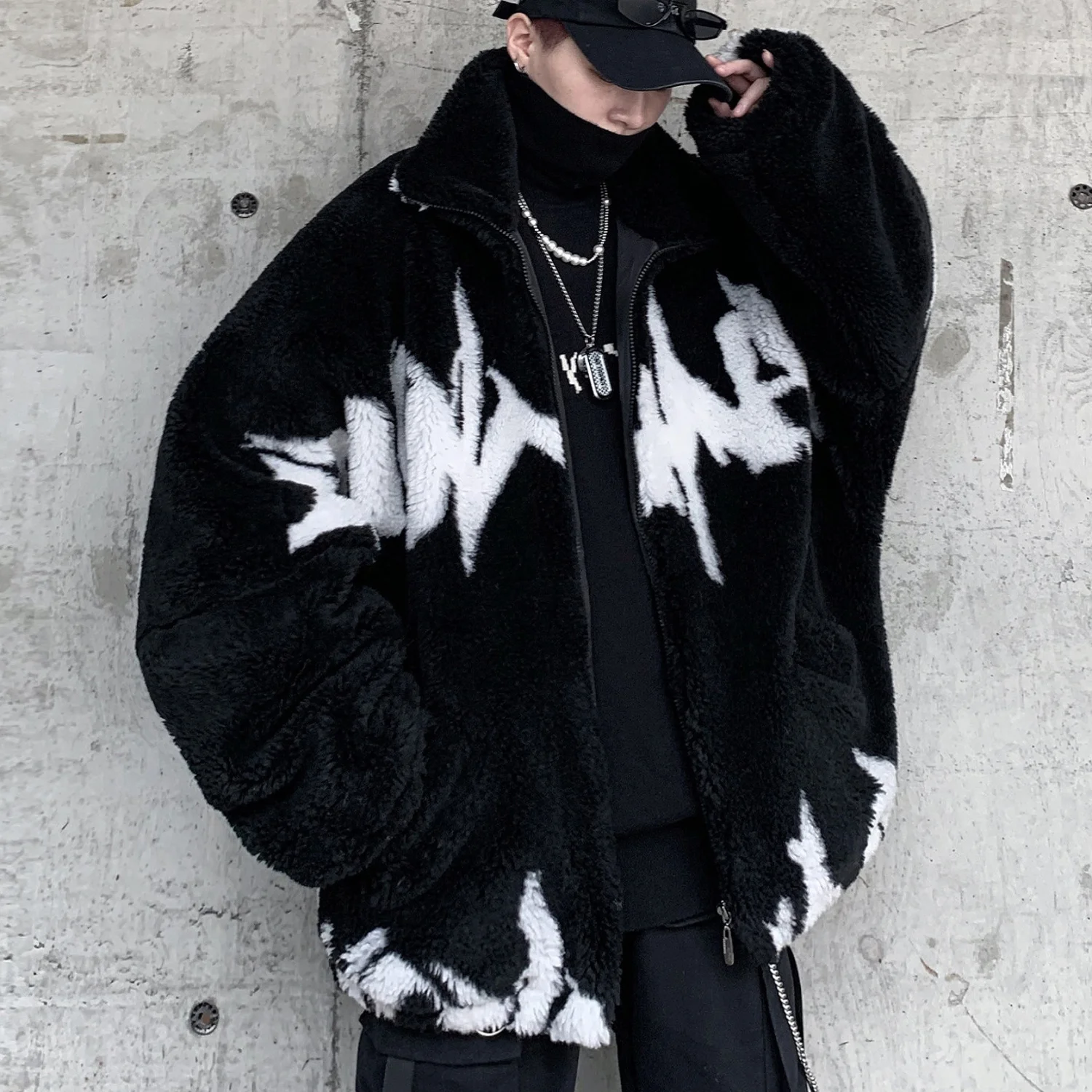 Black Personalized Letter Graffiti Loose Stand Collar Lamb Wool Coat Warm Jacket Men Ourrure Homme Heren Winterjas Men Fur Coat