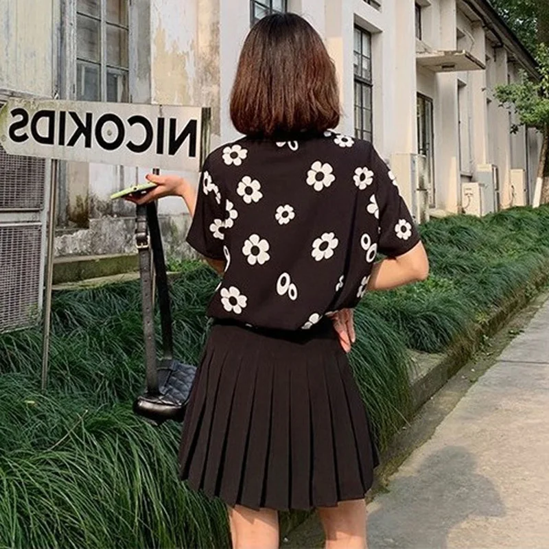 

Summer Korean Version Floral Print Shirt Ladies Suit Lapel Retro Tops Girl Single-Breasted Slim Temperament Shirt Girl