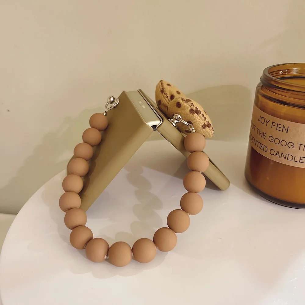 DIY Cute Dots Bow Beads Bracelet Phone Case For Samsung Galaxy Z Flip 3 Flip3 5G Retro Fashion Portable Hand Chain Folding Case