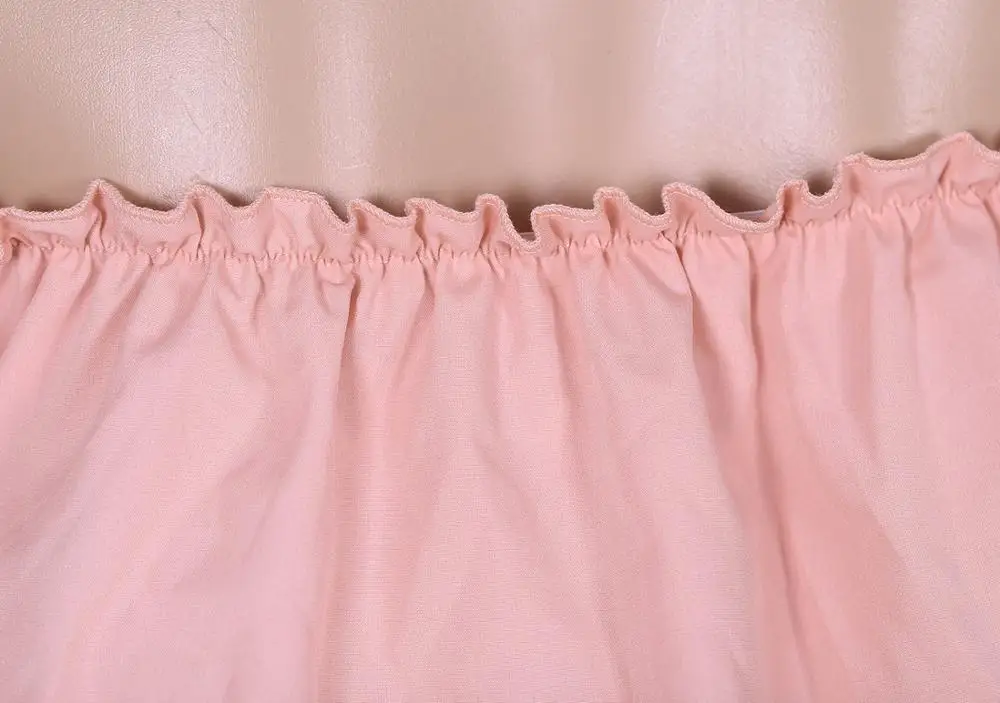 Блузка женская розовая с открытыми плечами и каскадными оборками до щиколотки |