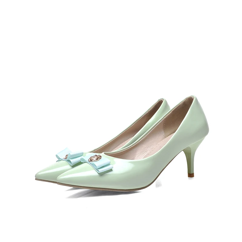 

Женские туфли-лодочки на высоком каблуке, с металлическим острым носком