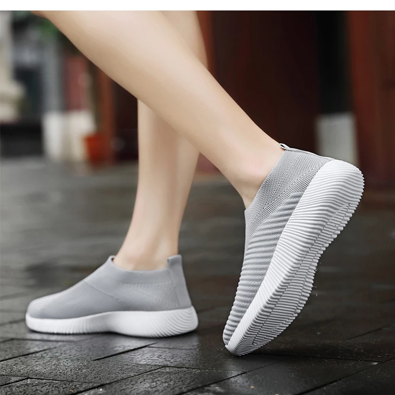 

New cloth shoes women's shoes high quality comfortable and breathable shoes for the elderly in spring and summer 10