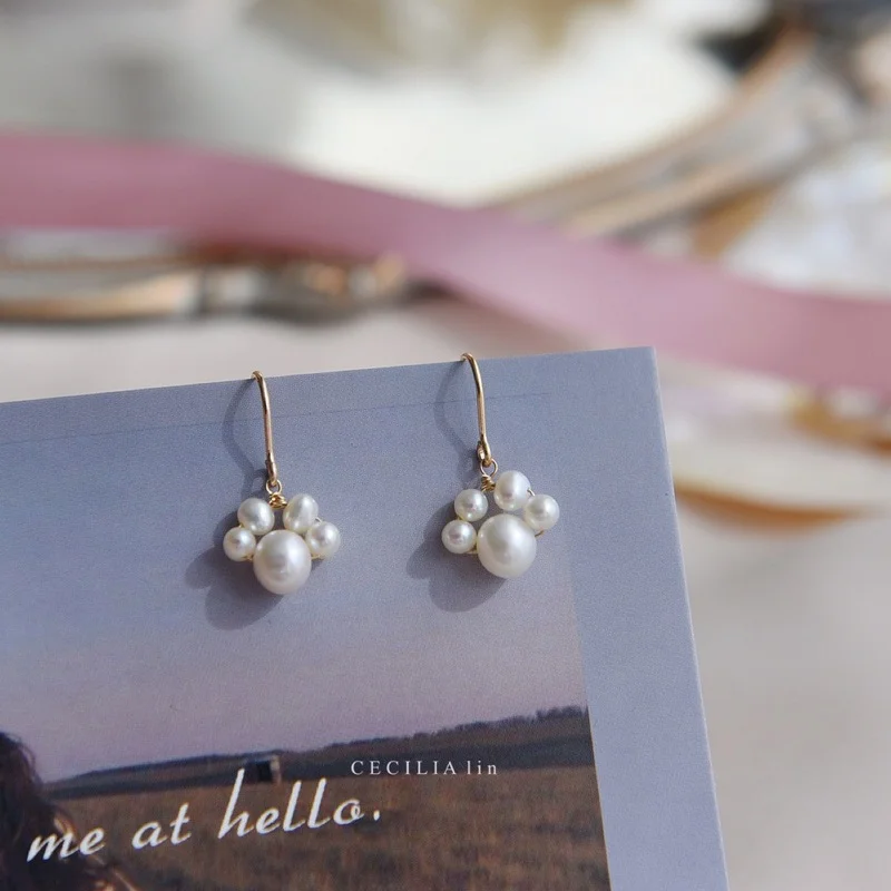 

ALLNEWME Funny Round Freshwater Pearl Long Tassel Earring for Women Gold Color Chain Cat Paw Statement Dangle Earrings Jewelry