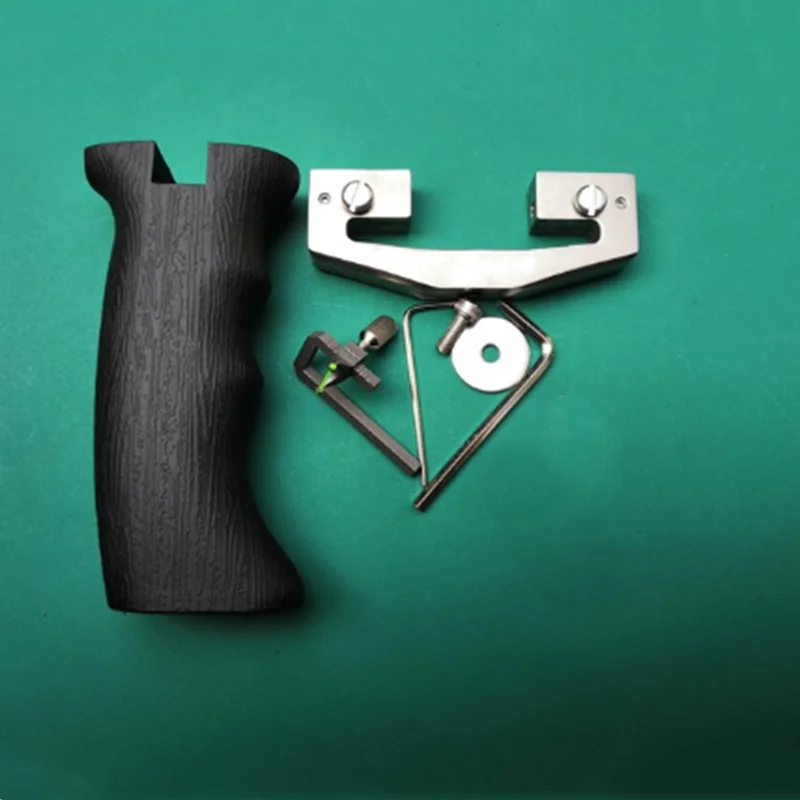 

Precision TC21 titanium alloy slingshot slingshot outdoor hunting shooting slingshot powerful flat rubber band outdoor sports