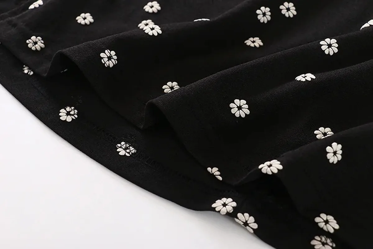 Милое летнее платье на бретельках для девочек новинка черное белое с цветочным