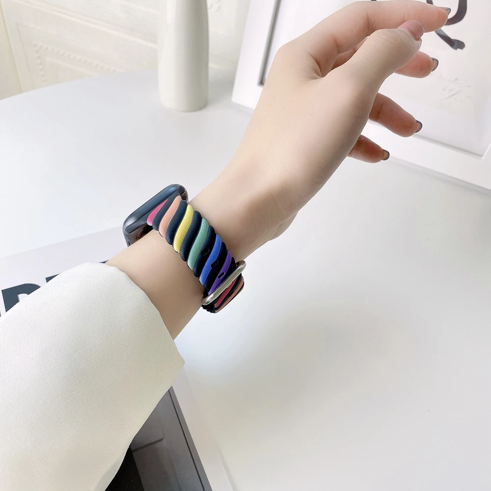Браслет женский для Apple Watch Series 4 3 2 1 42 мм 38 силиконовый двухцветный мягкий