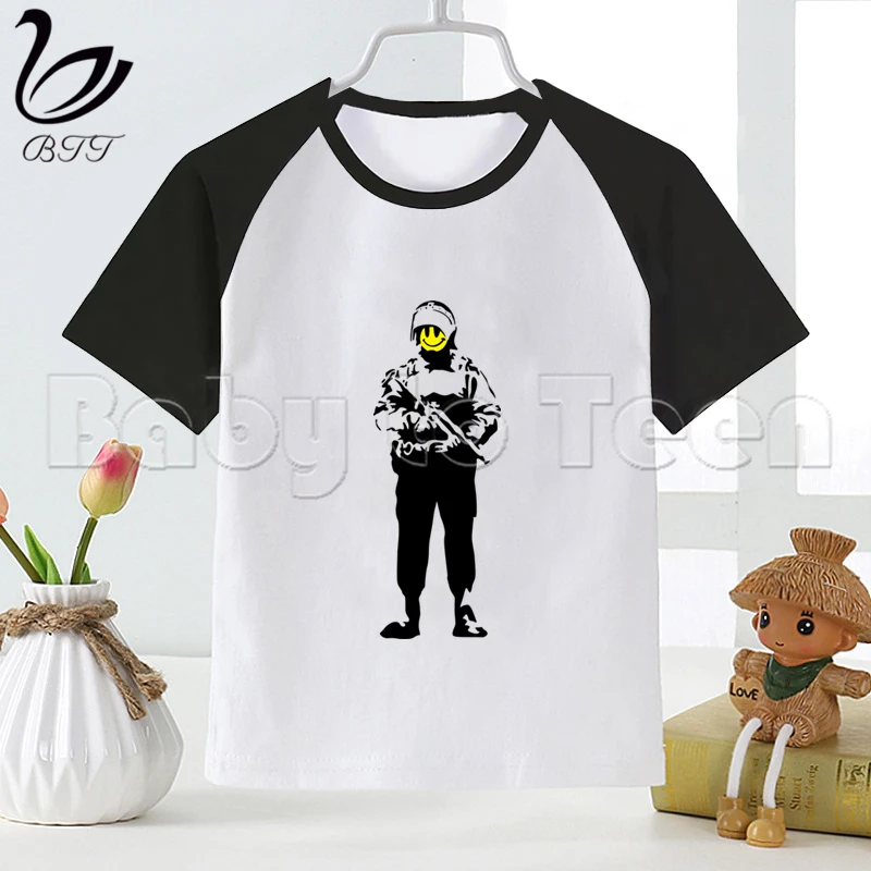 Детская футболка для мальчиков с изображением панды и пистолетов одежда Модные