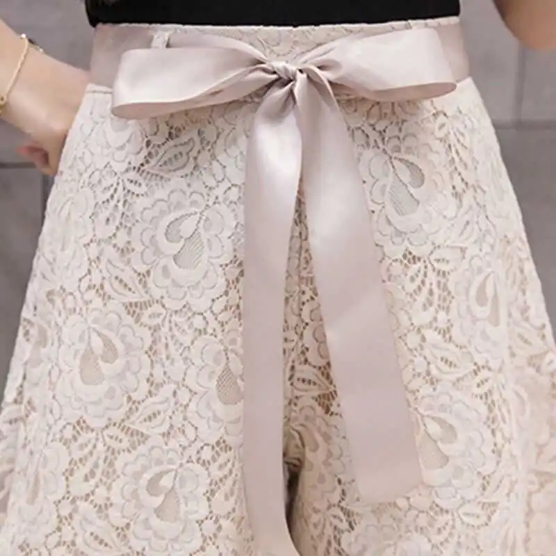

Real photo of high waist and thin wide leg pants in spring and summer of 2021