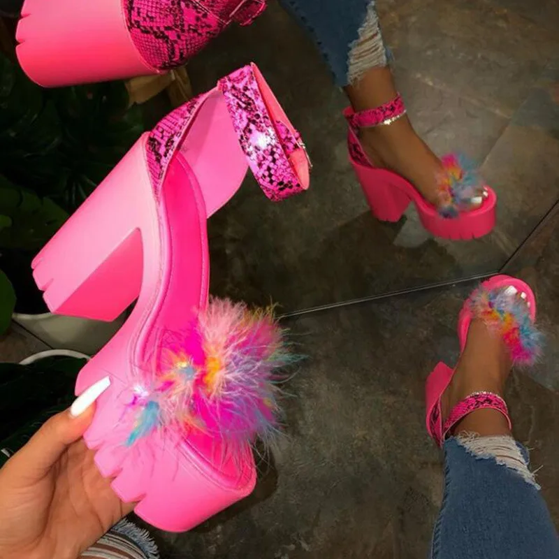 

Furry Sandals Ladies Leather Platform High Heels Ladies Ankle Strap Wedge Shoes 2021 Summer Sexy Fashion Breathable plus size