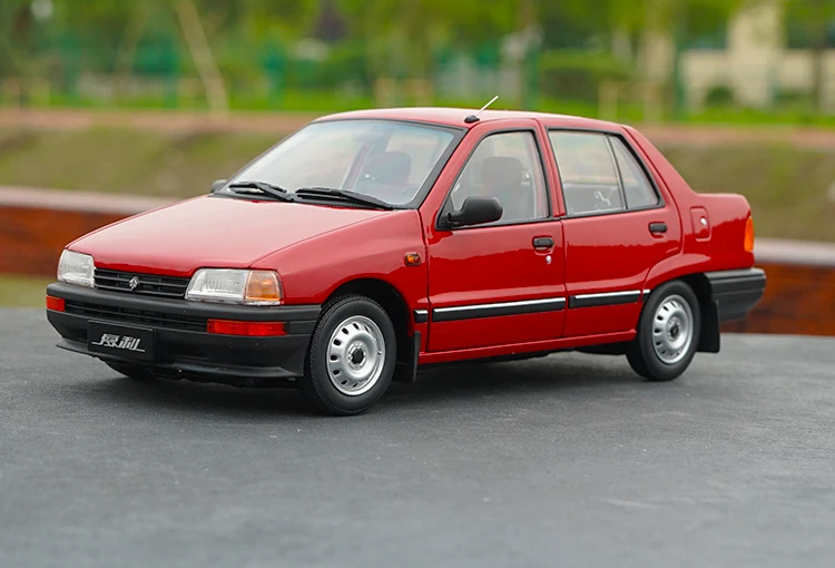 Оригинальный авторизованный подлинный 1:18 Yiqi китайский Тяньцзинь Xiali TJ7100