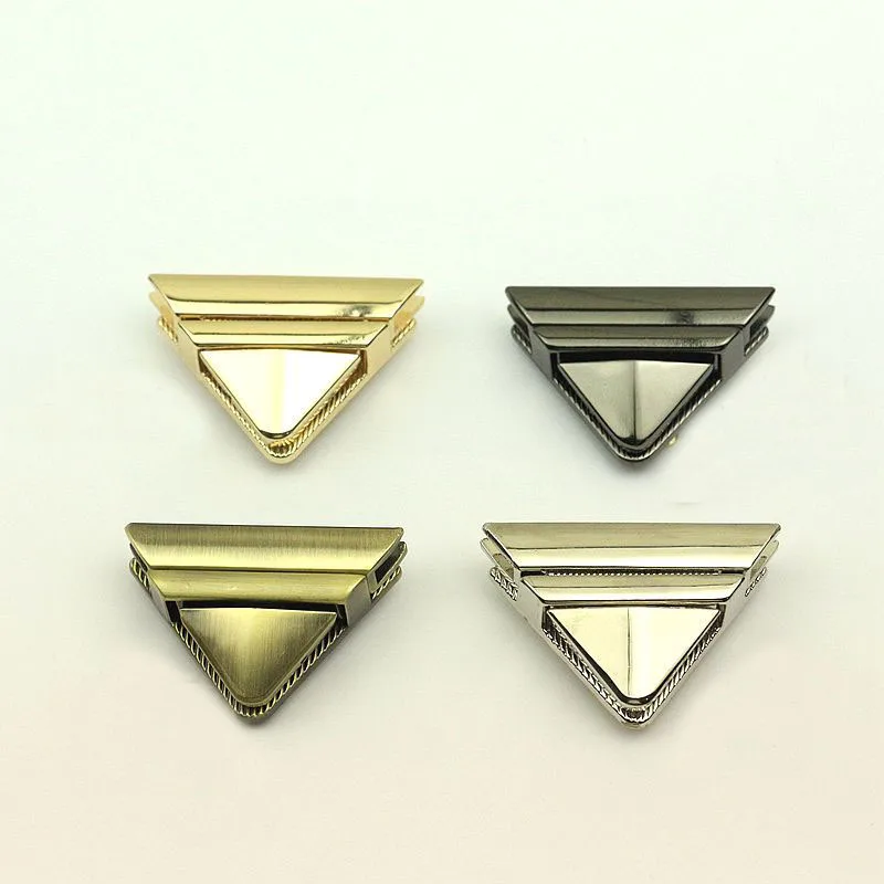 

2 шт., металлические треугольные замки для сумок и кошельков
