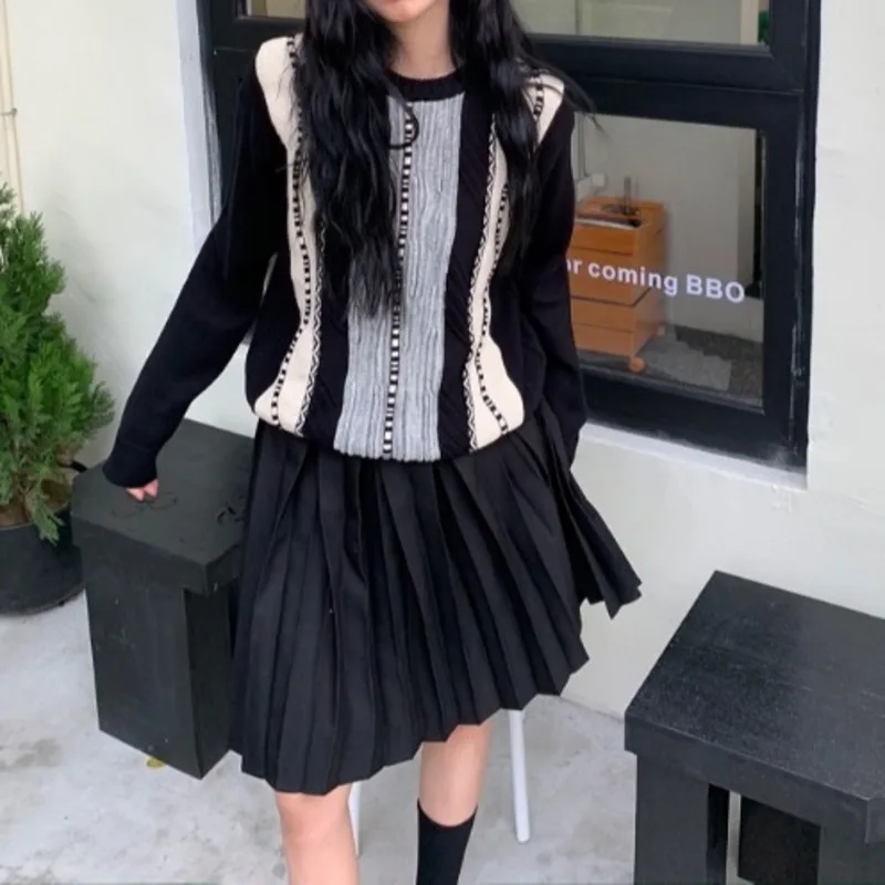 Женский трикотажный пуловер в полоску с длинным рукавом | Женская одежда