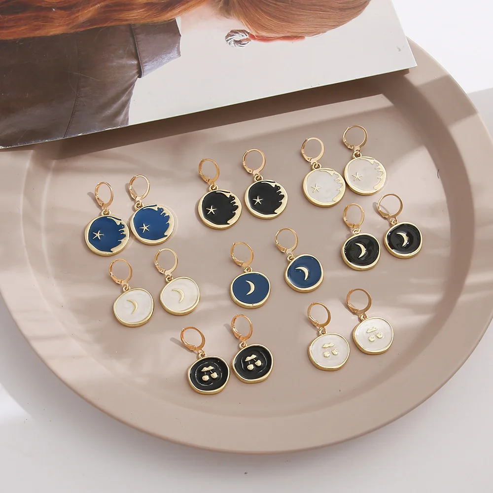 

2022 New Geometric Circular Drop Oil Earrings Creative Simple Moon Star Earrings Star Earrings Jewelry for Gift