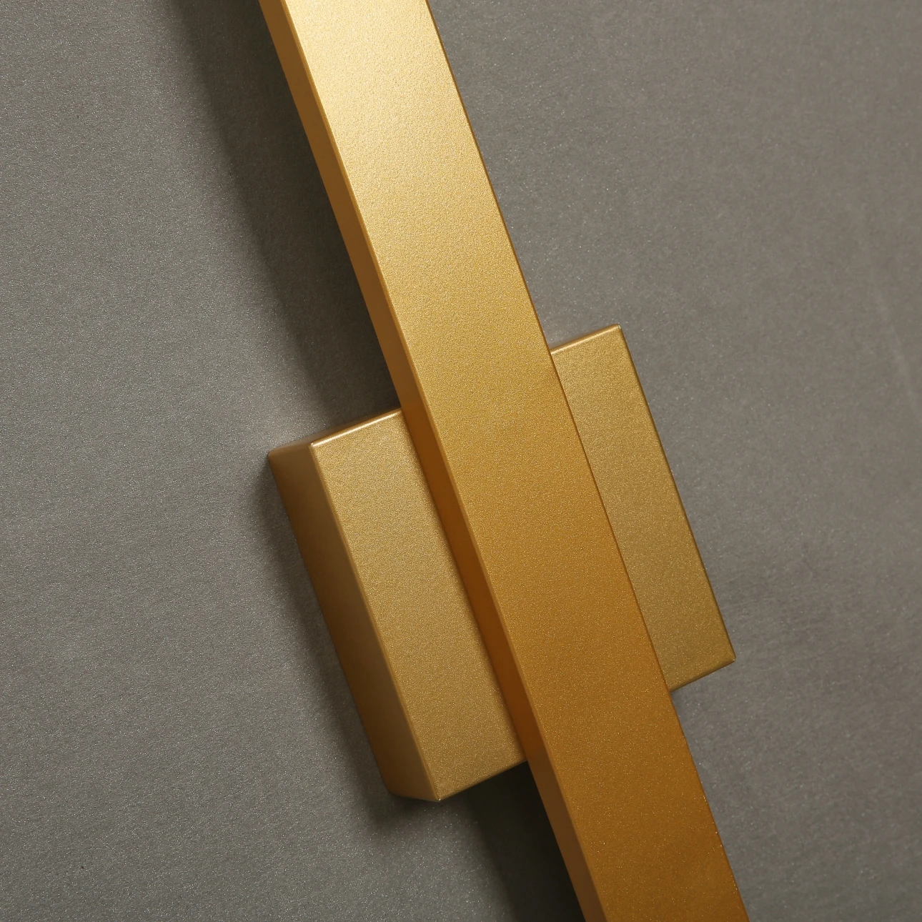 Скандинавский минималистичный длинный настенный светильник в современном стиле