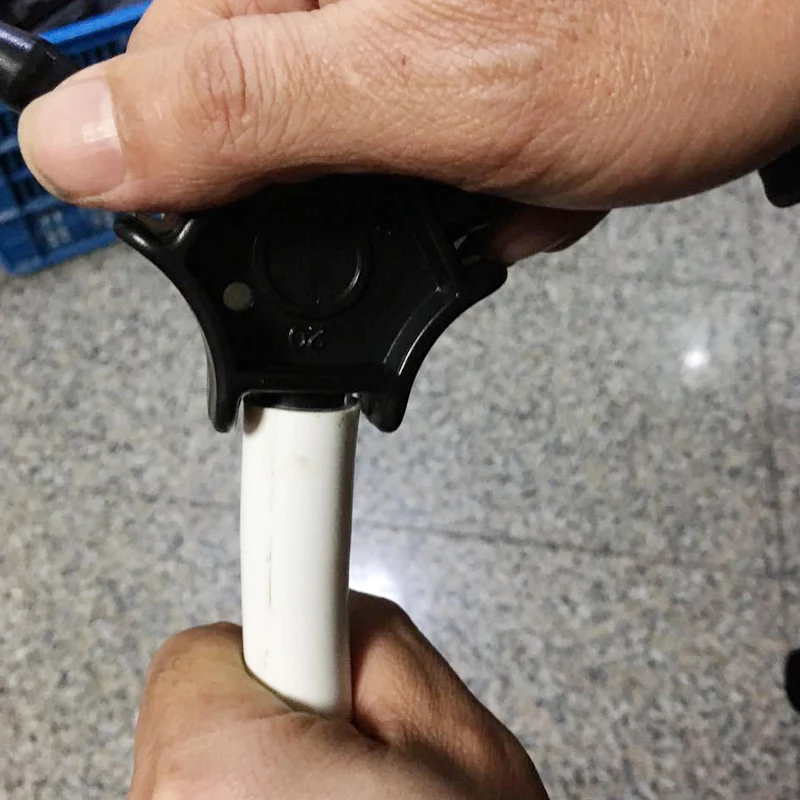 

Pipe Installing Manual Chamfer The Plumber Tools PEX-AL Internal And External Reamer PPR Calibrator Fitting For Plumbing Pipe