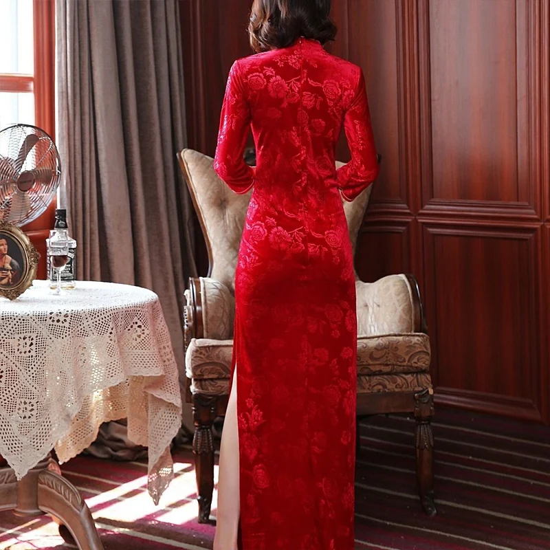 Элегантное традиционное китайское свадебное платье Qipao с браслетом и рукавами из