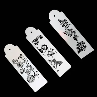 

Various DIY cake printing molds Plastic cake spray film Powdered sugar sieve Cake spray mold Kitchenware
